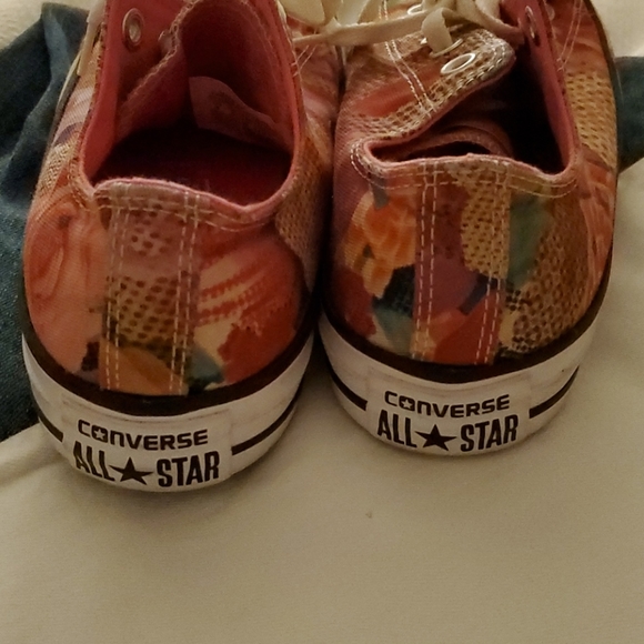 LATTICE & ROSES CONVERSE TENNIS SHOES - Picture 3 of 10
